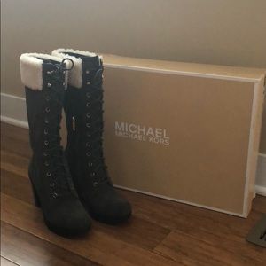 ⭐️New Michael Kors Kim Boots, Green Suede, 7.5